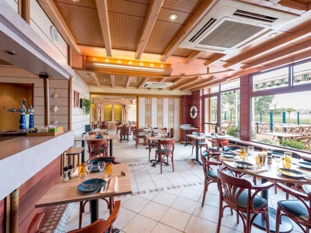 Logis Hotels - Au Poisson D'Argent - Hotel 3 Etoiles Et Restaurant Le Mesnil-en-Vallée Kültér fotó